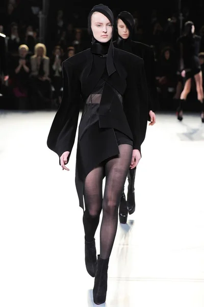 Look 33